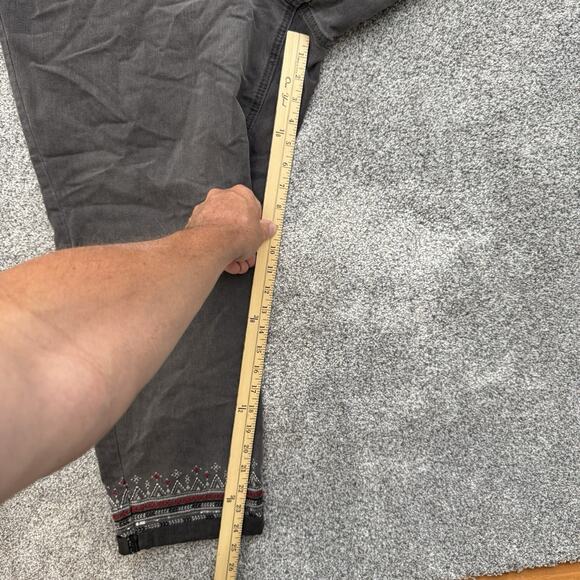 CJ Banks Plus Capri Jeans 24W Plus Slimming Embroidered Boho Tribal Festival - Picture 4 of 11